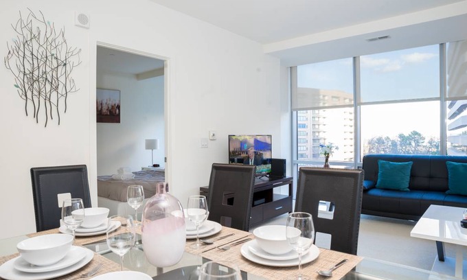 Crystal City Apartment | 102 m² Apartment ∙ 2 bedrooms ∙ 5 guests