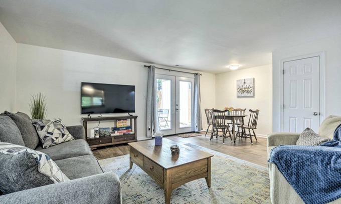 Taylor's Pond Apartment | 107 m² Apartment ∙ 2 bedrooms ∙ 5 guests