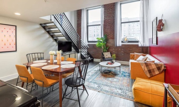 West Philadelphia House | 111 m² Loft ∙ 3 bedrooms ∙ 6 guests
