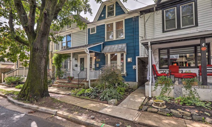 Lambertville Apartment | 119 m² Apartment ∙ 3 bedrooms ∙ 8 guests