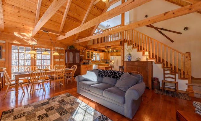 Seven Devils Cabin | 120 m² Cabin ∙ 3 bedrooms ∙ 12 guests