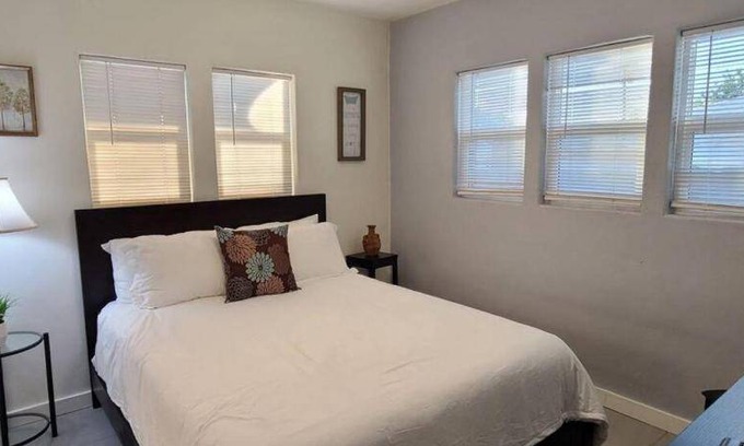 Garfield Apartment | 127 m² Apartment ∙ 1 bedroom ∙ 4 guests