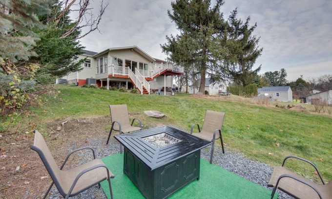 Hummelstown House | 129 m² House ∙ 5 bedrooms ∙ 12 guests