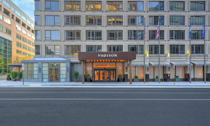 Downtown Washington D.C. Hotel | 137 m² Hotel ∙ 127 guests