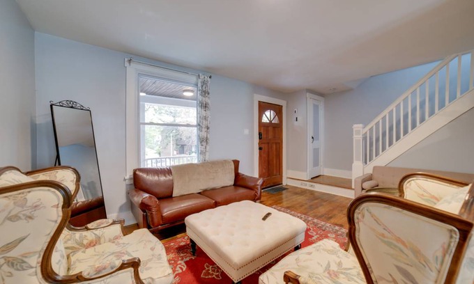 Wilkinsburg House | 143 m² House ∙ 3 bedrooms ∙ 6 guests