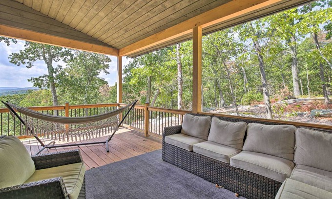 Garrison House | 157 m² House ∙ 3 bedrooms ∙ 6 guests