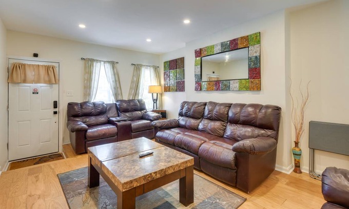 Downtown Baltimore Apartment | 158 m² Apartment ∙ 5 bedrooms ∙ 16 guests