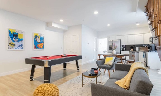 Chinatown Apartment | 167 m² Apartment ∙ 3 bedrooms ∙ 8 guests