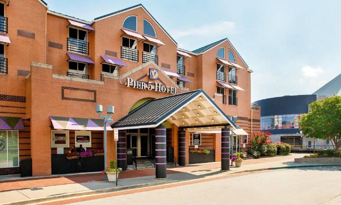 Inner Harbor Hotel | 177 m² Hotel ∙ 127 guests