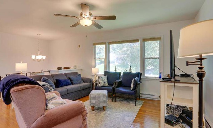 Kiamesha Lake House | 177 m² House ∙ 3 bedrooms ∙ 5 guests