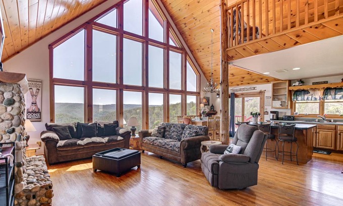 Mountain Base House | 182 m² House ∙ 3 bedrooms ∙ 12 guests
