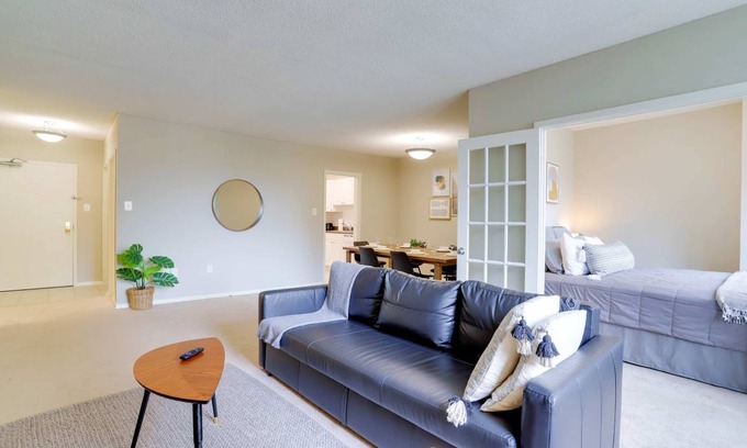 Aurora Highlands Apartment | 183 m² Apartment ∙ 2 bedrooms ∙ 5 guests