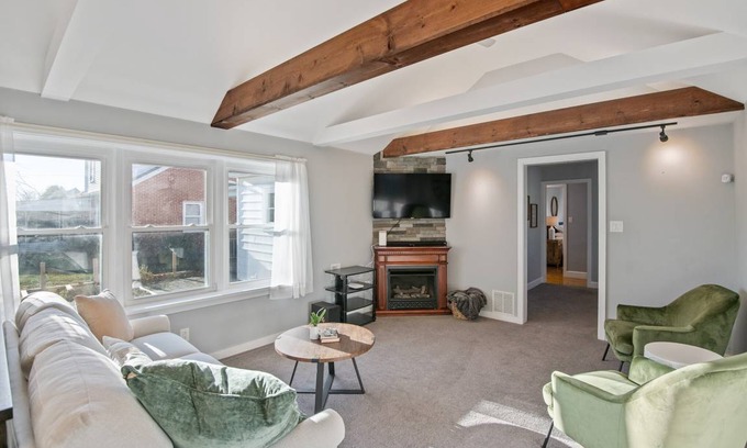 Palmyra House | 186 m² House ∙ 3 bedrooms ∙ 10 guests