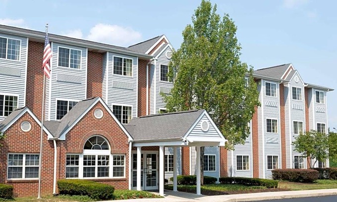 West Chester Hotel | 2-Star Hotel ∙ Microtel Inn & Suites by Wyndham West Chester