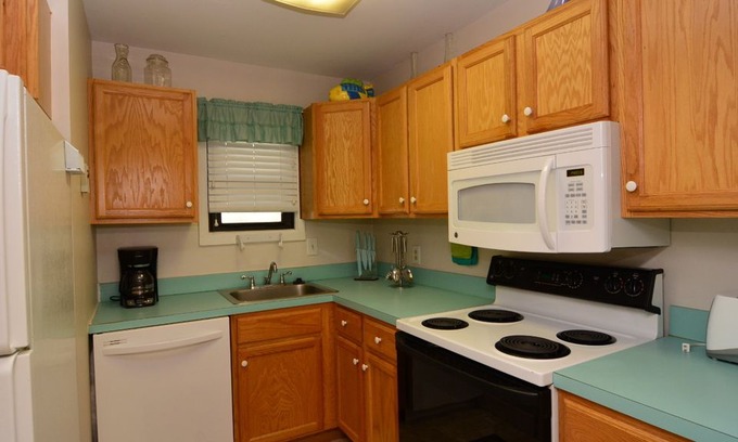 Rehoboth Beach Apartment | #203 Ocean Front Condo, 2 Bedroom, 1 Bath, One Virginia Avenue, Rehoboth Beach DE