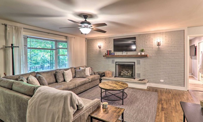 Locust Lake Village House | 228 m² House ∙ 3 bedrooms ∙ 6 guests