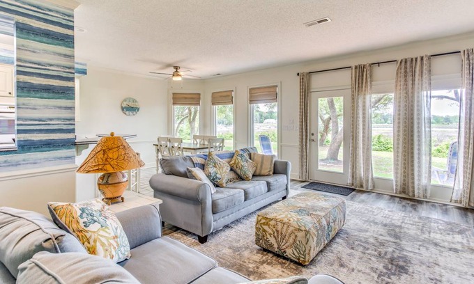 Little River House | 232 m² House ∙ 3 bedrooms ∙ 6 guests