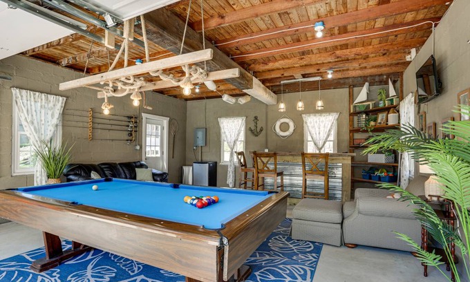 Greentown House | 264 m² House ∙ 4 bedrooms ∙ 14 guests