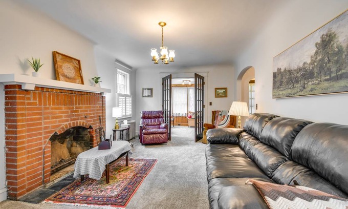 Carbondale House | 278 m² House ∙ 3 bedrooms ∙ 8 guests