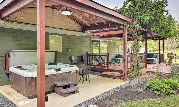 Brookville House | 288 m² House ∙ 3 bedrooms ∙ 6 guests