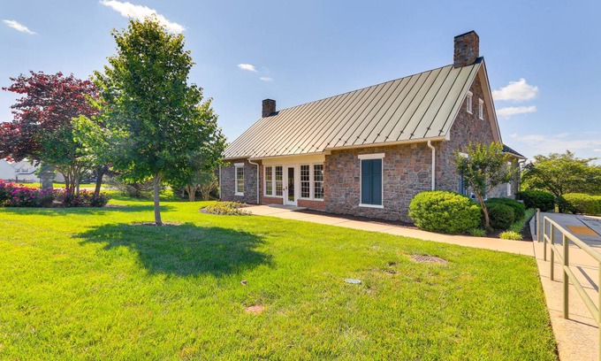 Point of Rocks House | 297 m² House ∙ 3 bedrooms ∙ 6 guests