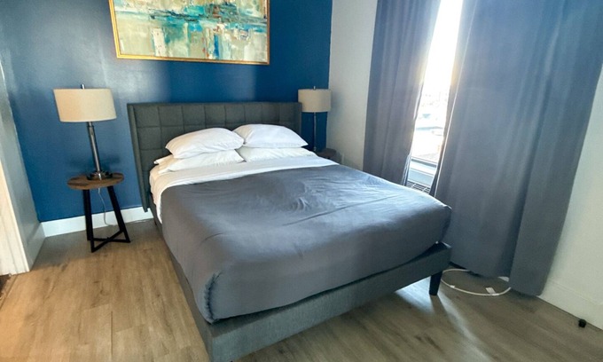 Elizabeth Apartment | 2BR apt close to EWR 3818