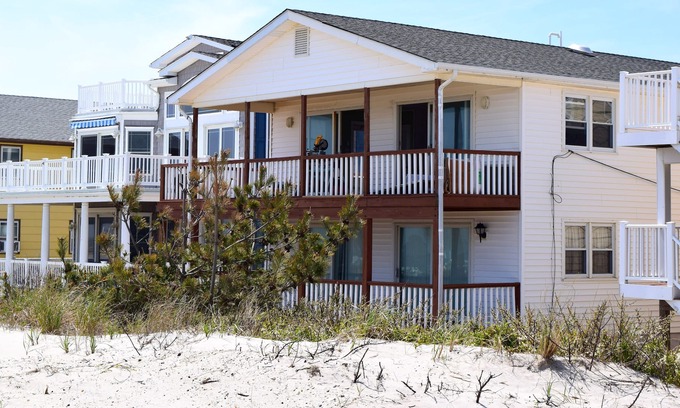 Townsend's Inlet House | 2nd Floor Beachfront Duplex in Townsend Inlet