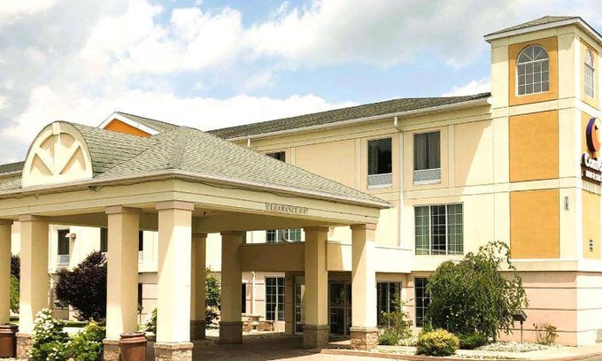 Pocono Summit Hotel | 30 m² Hotel ∙ 127 guests