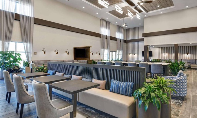 Hopelawn Hotel | 30 m² Hotel ∙ 2 bedrooms ∙ 127 guests