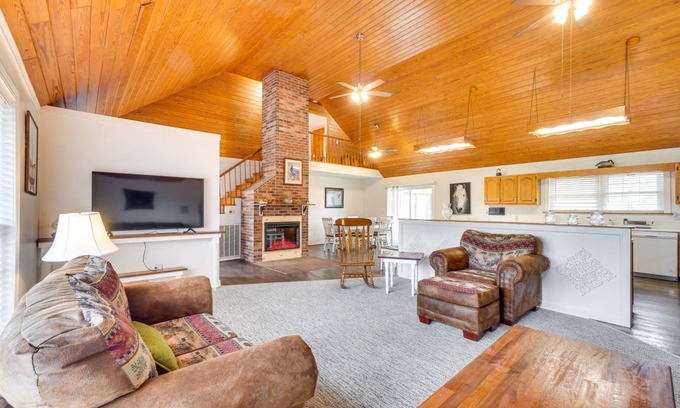 Dayton House | 325 m² House ∙ 4 bedrooms ∙ 12 guests