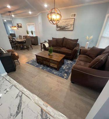 Belleville House | 325 m² House ∙ 5 bedrooms ∙ 12 guests