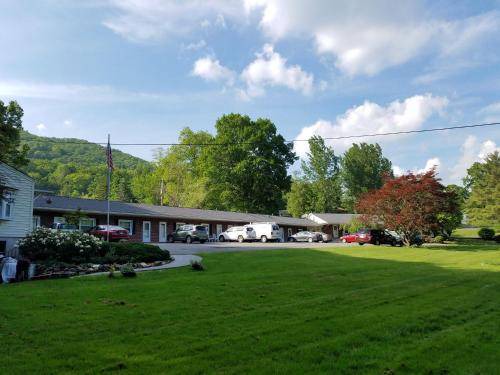 Hot Springs Hotel | 33 m² Motel ∙ 4 guests