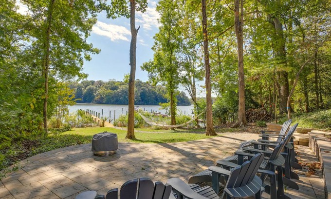 Lusby House | 345 m² House ∙ 4 bedrooms ∙ 8 guests