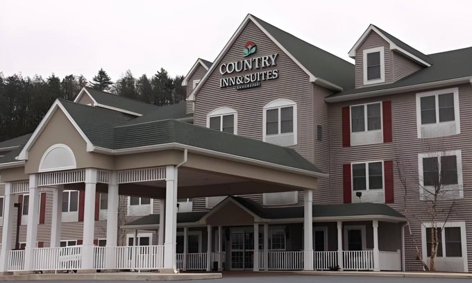 Lehighton Hotel | 36 m² Hotel ∙ 8 guests