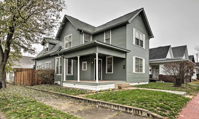 Noblesville House | 362 m² House ∙ 4 bedrooms ∙ 12 guests