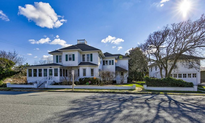 The Pines House | 372 m² House ∙ 7 bedrooms ∙ 12 guests