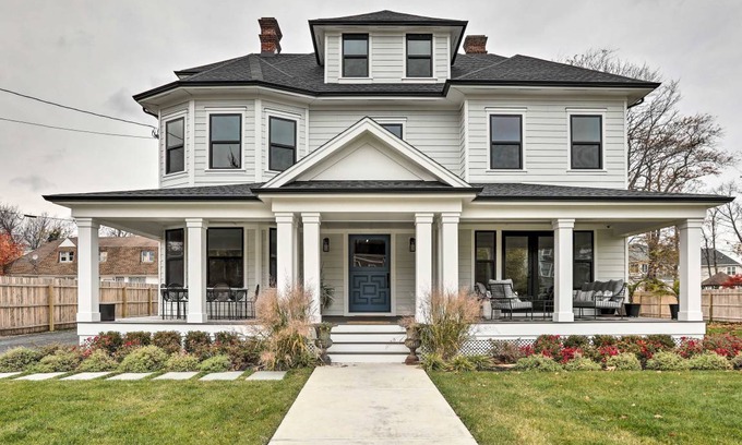 Long Branch House | 382 m² House ∙ 7 bedrooms ∙ 16 guests