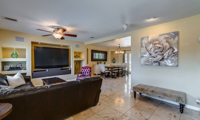 Park Scottsdale Four House | 4 BR 3 BA with over size patio (5 MIN From Old Town)