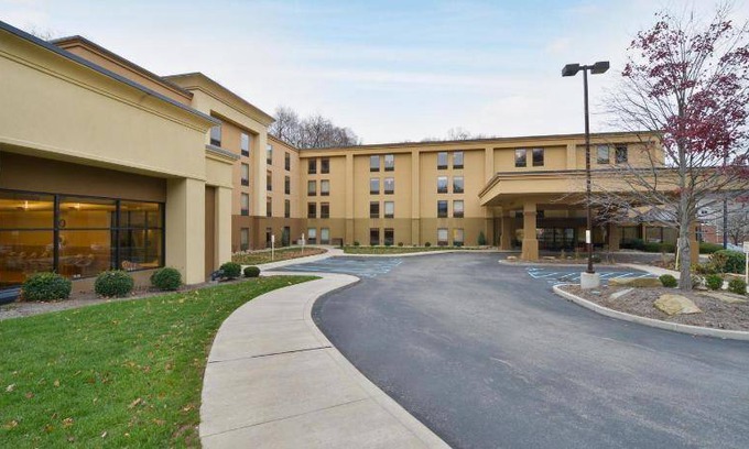 Ross Township Hotel | 40 m² Hotel ∙ 7 guests