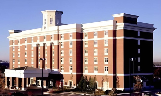 Easton Hotel | 41 m² Hotel ∙ 5 guests