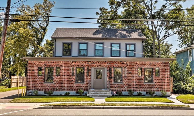 Red Bank House | 439 m² House ∙ 8 bedrooms ∙ 16 guests