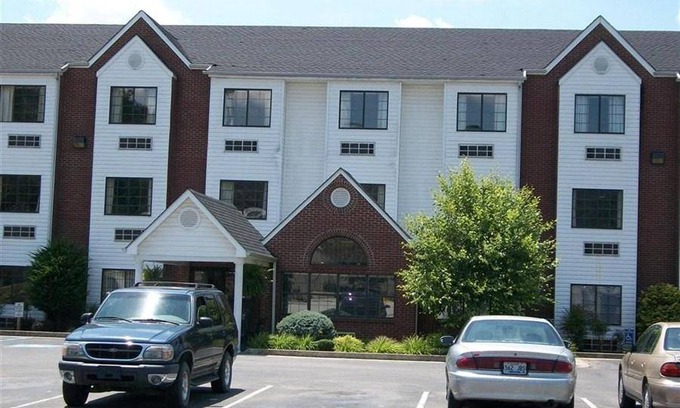Prestonsburg Hotel | 49 m² Hotel ∙ 6 guests