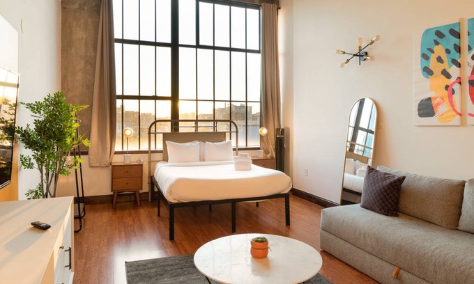 West Poplar Apartment | 50 m² Apartment ∙ 1 bedroom ∙ 3 guests