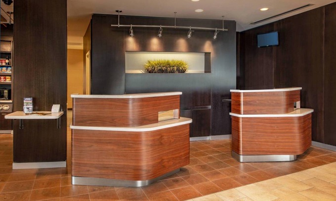 Halfway Hotel | 61 m² Hotel ∙ 4 guests