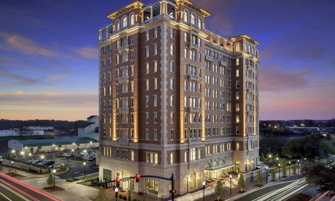 Spartanburg Hotel | 65 m² Hotel ∙ 10 guests