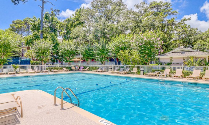 Folly Field Condo | 70 m² Condo ∙ 2 bedrooms ∙ 6 guests