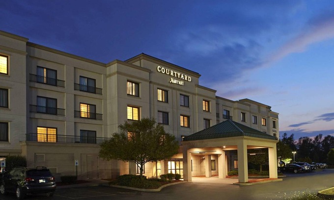 Amherst Hotel | 72 m² Hotel ∙ 6 guests