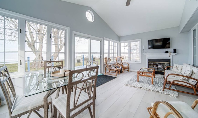 Jamestown West House | 74 m² House ∙ 2 bedrooms ∙ 4 guests