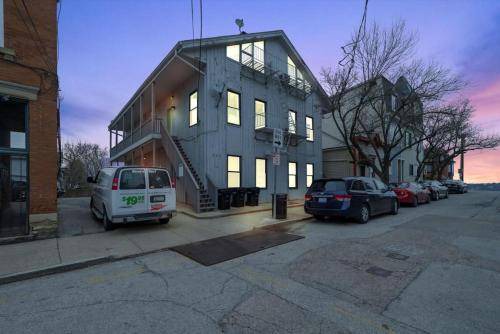 Mount Adams Apartment | 80 m² Apartment ∙ 1 bedroom ∙ 4 guests