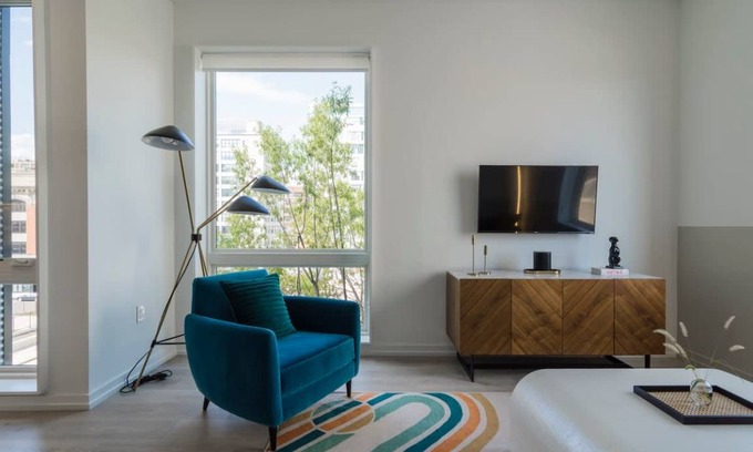 Chinatown Apartment | 86 m² Apartment ∙ 2 bedrooms ∙ 6 guests